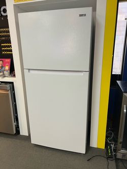 VISSANI white refrigerator
