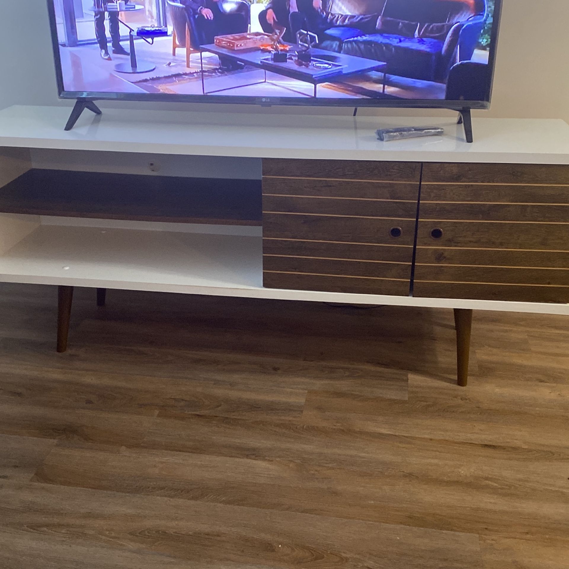 TV Table