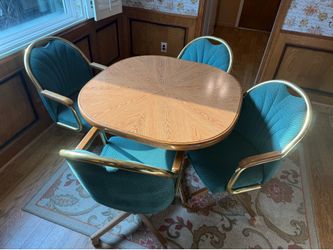 Vintage Oak Dining Table + 4 Matching Chairs – Brass Accents, With Leaf