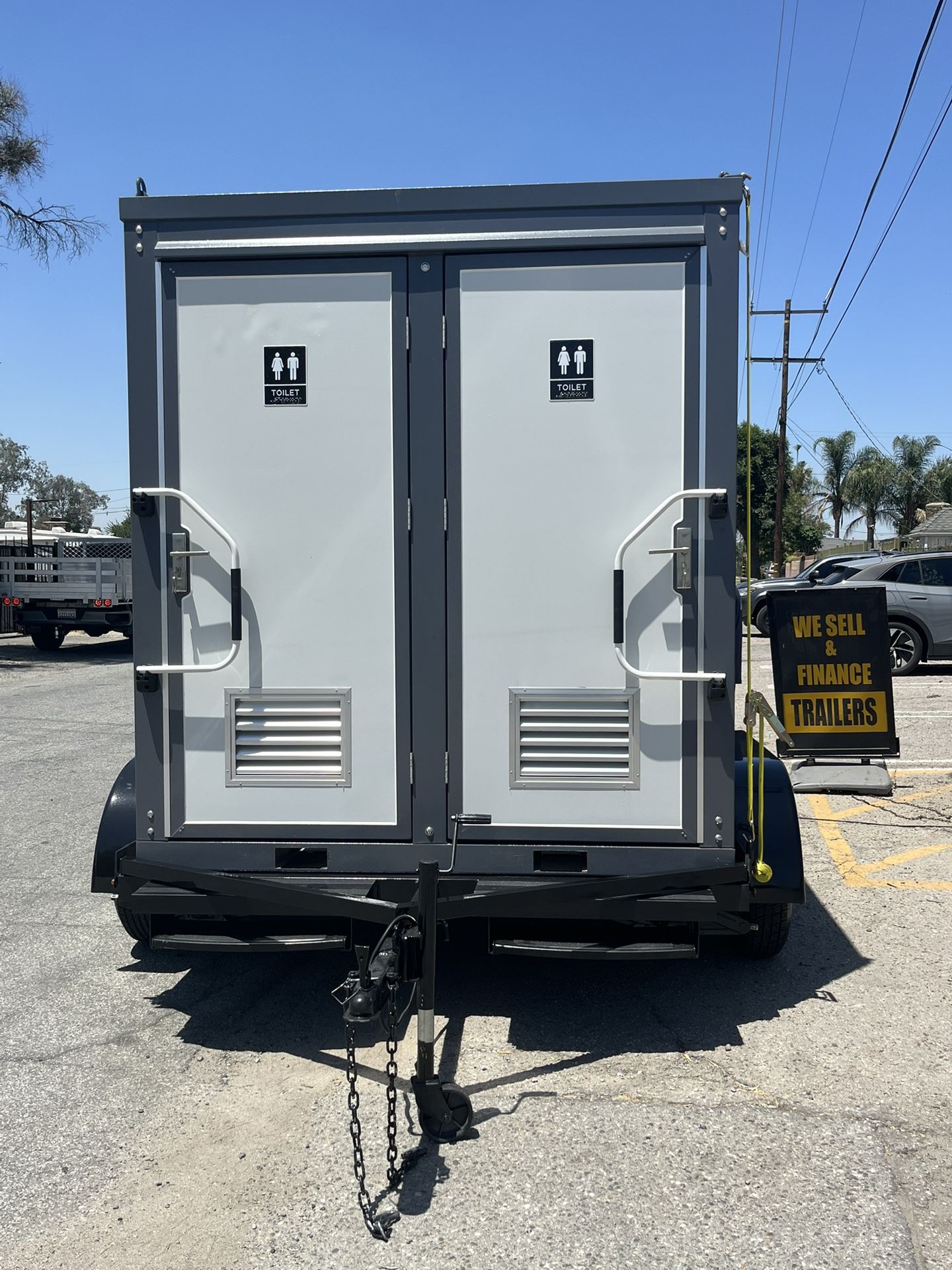 2 STALL MOBILE RESTROOM