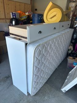 Mates Bedframe and Mattress set (Twin)