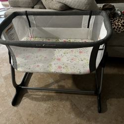 Baby Delight Bassinet 