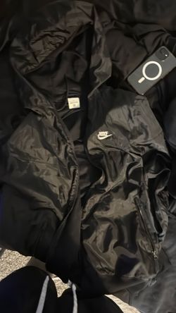 nike windbreaker mens large