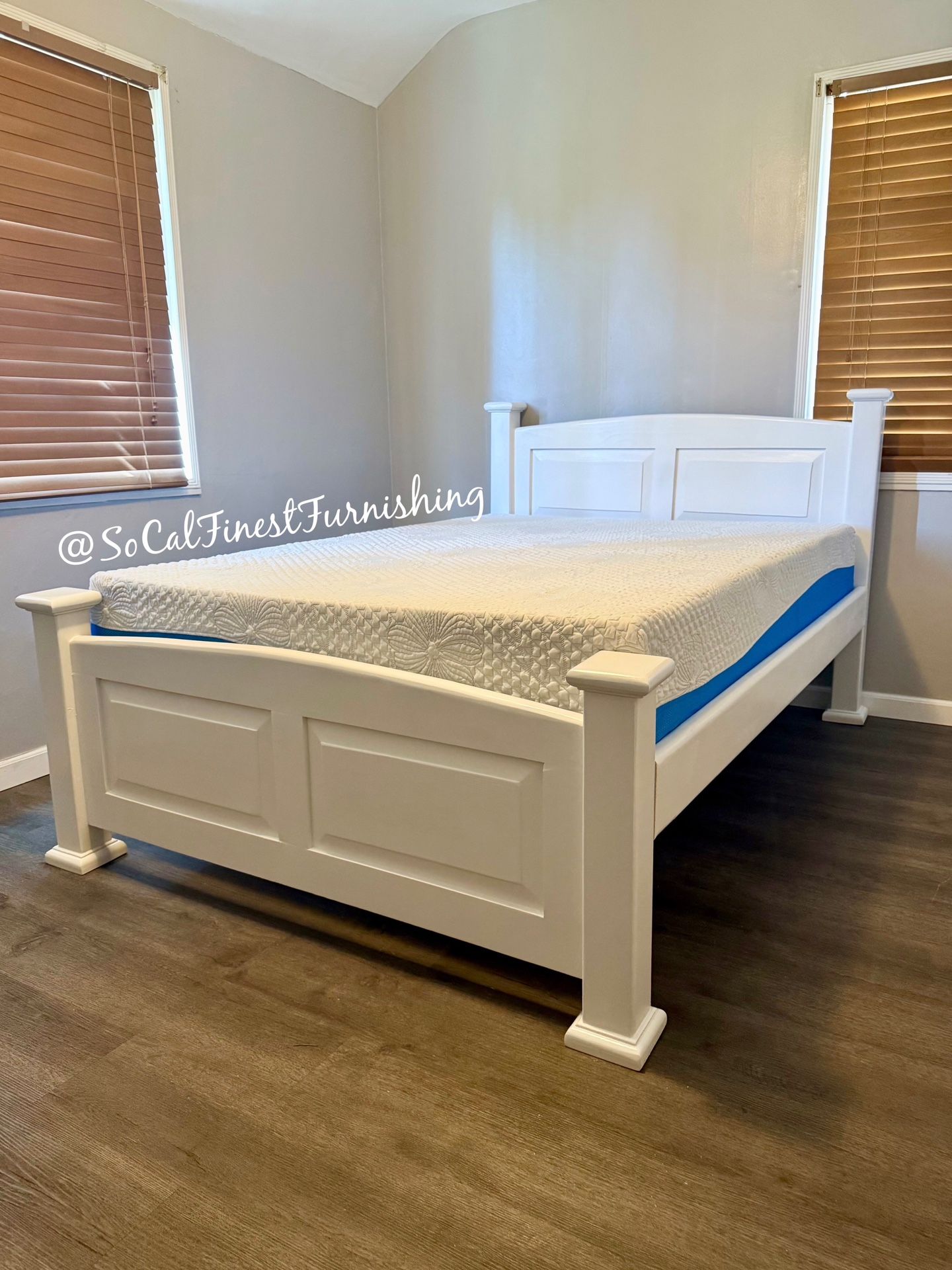 White Full Bed With Memory Foam Mattress