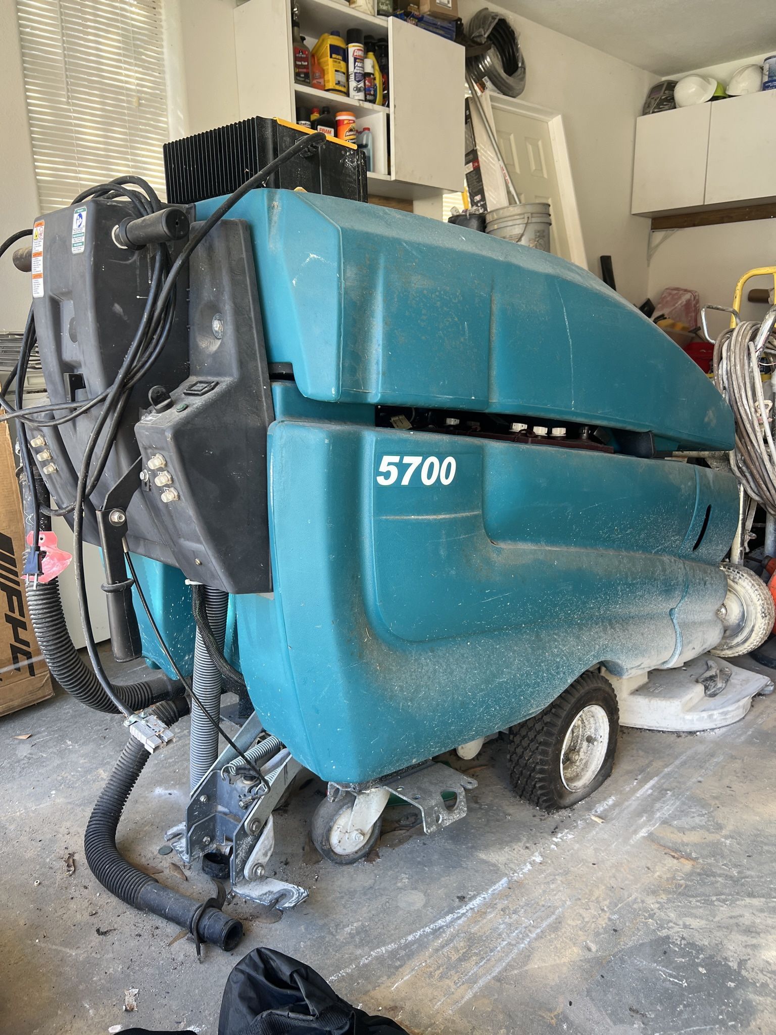 Tennant 5700