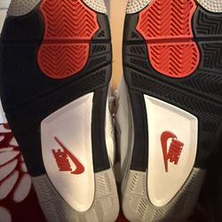 Air Jordan 4 White Cements