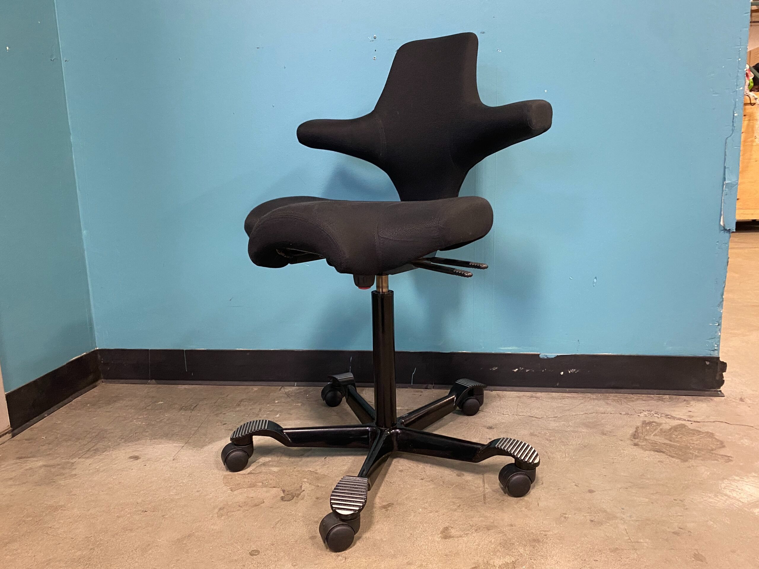 HAG Capisco 8106 Black Ergonomic Office Chair