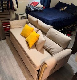 Pull out bed couch