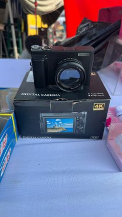 Digital camera 