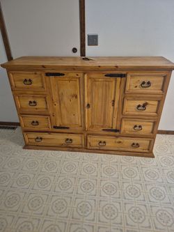 8 Drawer Pine Dresser Natural Finnish