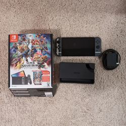 Nintendo Switch OLED - Super Smash Bros. Edition (Like New) + Hollow Knight Cartridge