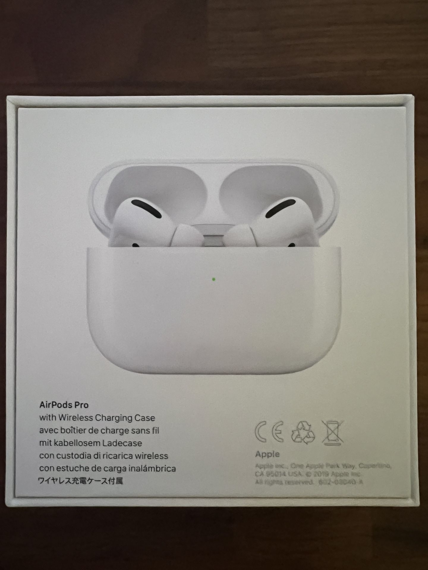Apple AirPods Pro With Wireless Charging Case