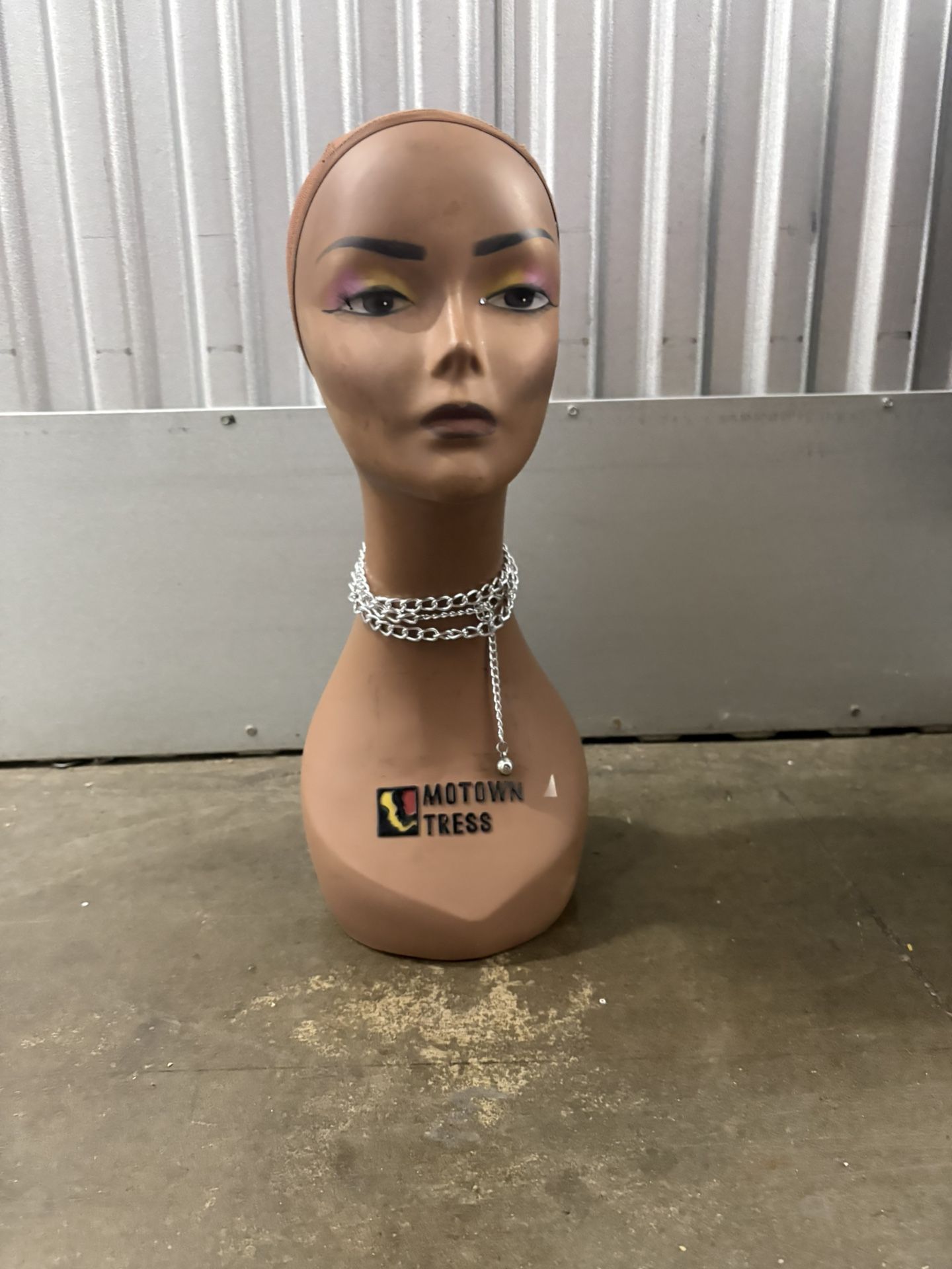 Motown Tress 18" Realistic Mannequin Wig Head