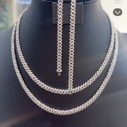 Cuban Prong Moissanite Chain 