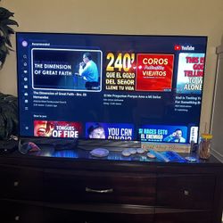 Like NEW 65in LG WEB OS OLED SMART TV!!!!!!