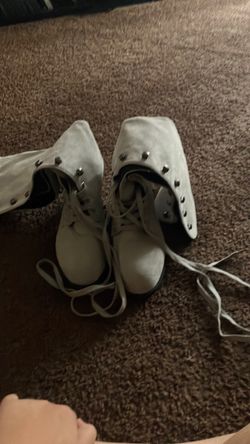 Grey boots