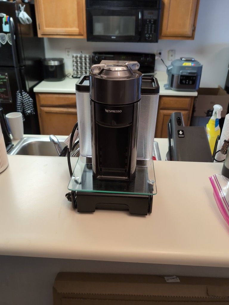 Nespresso Virtuoline Machine With Mike Frother
