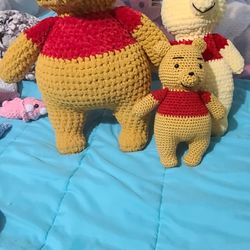 Crochet Winnie the poohs