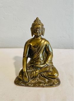 Vintage Brass Bhumisparsha Mudra Buddha Statue