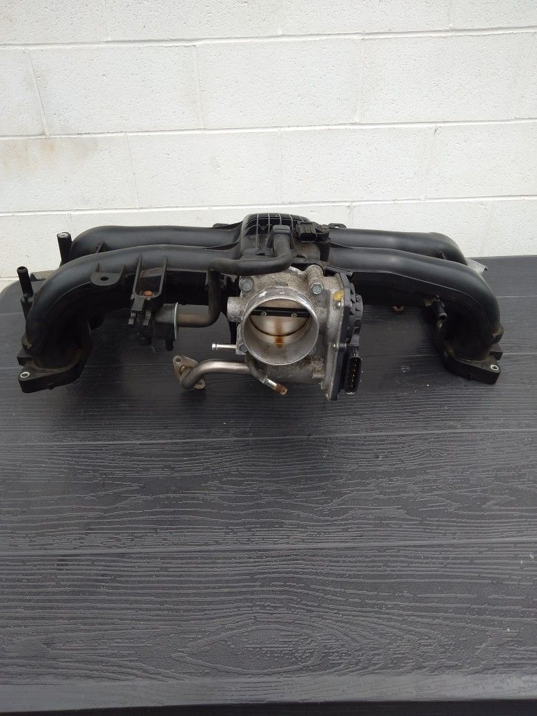 2013 Subaru Crosstrek Intake And Throttle Body