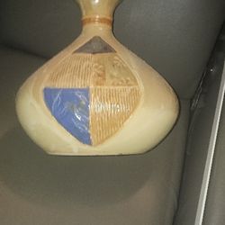 Vintage Vase Decor /OBO