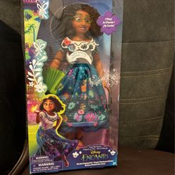 Disney Store Mirabel Singing Doll – Encanto Doll 11" Singing