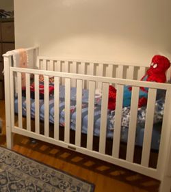 Carter crib and mattress