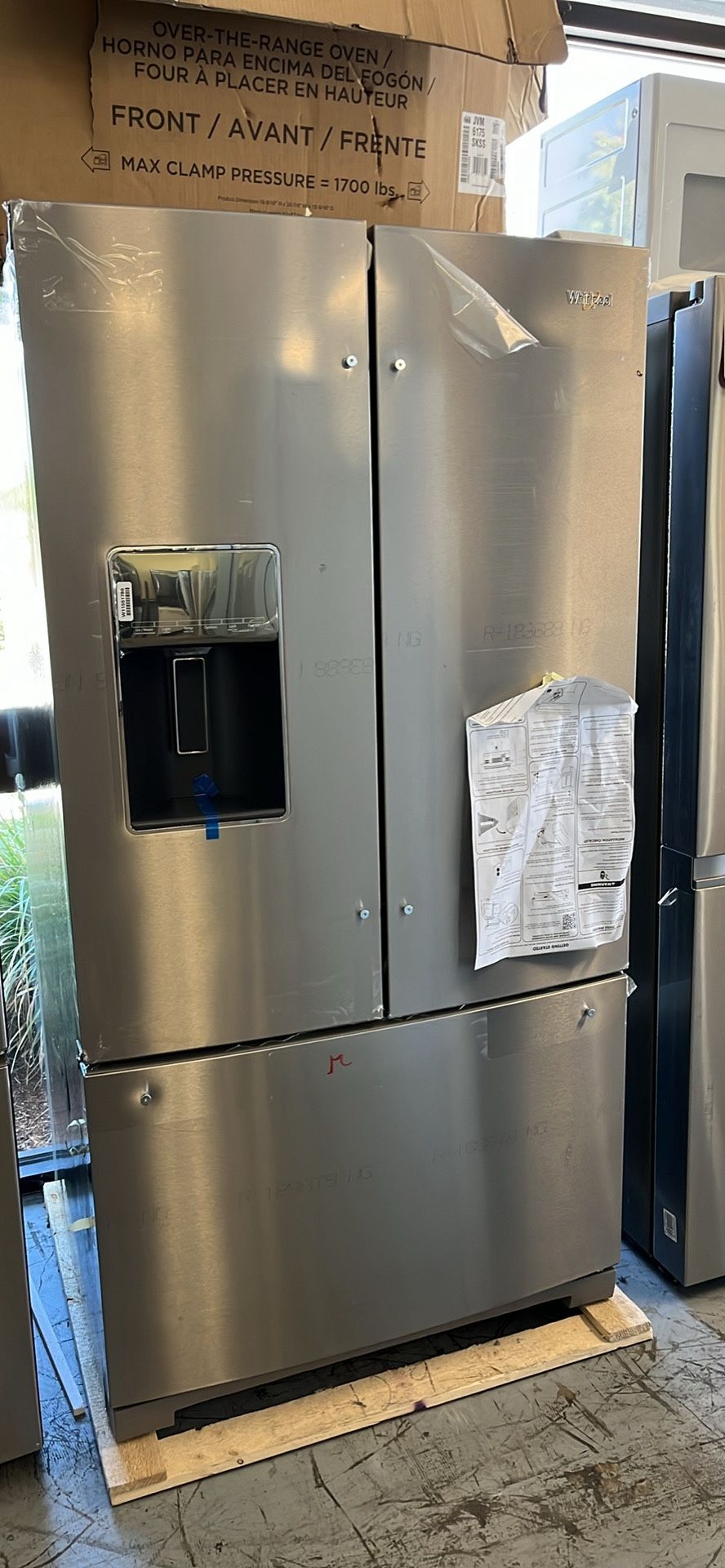 💥Great Deal💥 26.8 cu. ft. French Door Refrigerator in Fingerprint Resistant Stainless Steel
