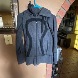 Lululemon Women Jacket Size 4 (small)