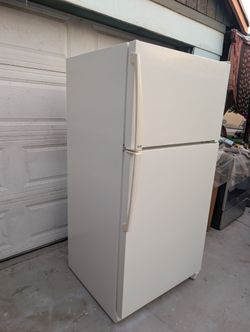 Amana fridge. Can deliver