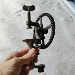 Antique Vice 