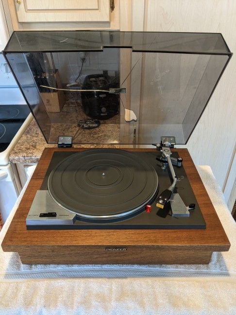 Vintage Pioneer PL-50 Turntable Record Player