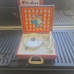 Raggedy ann and and andy portable record player, classic
