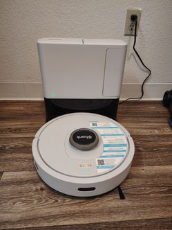 Shark robot vacuum
