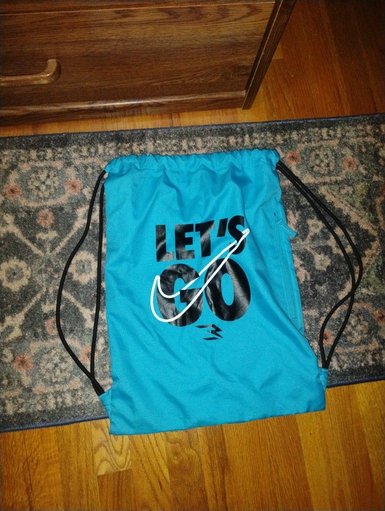Nike Sports Bag ⚽ 🏀 🏈$2