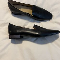 Naturalizer Fable Loafers, black leather with .75” block metal look heel FLATS NIB  Model# G7611L1002 Women US Size 7.5M New in box All photos are of 