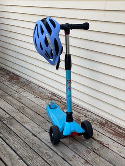 Allek- Kick Scooter BO2 with Light-Up Wheels & 3 Adjustable Heights,With helmet, see all pictures posted, pickup in Lake Zurich