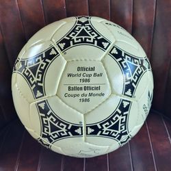 Oficial World Cup Ball Mexico 1986 Atzteka Adudas Soccer Ball Size 5 - New -Colectible 