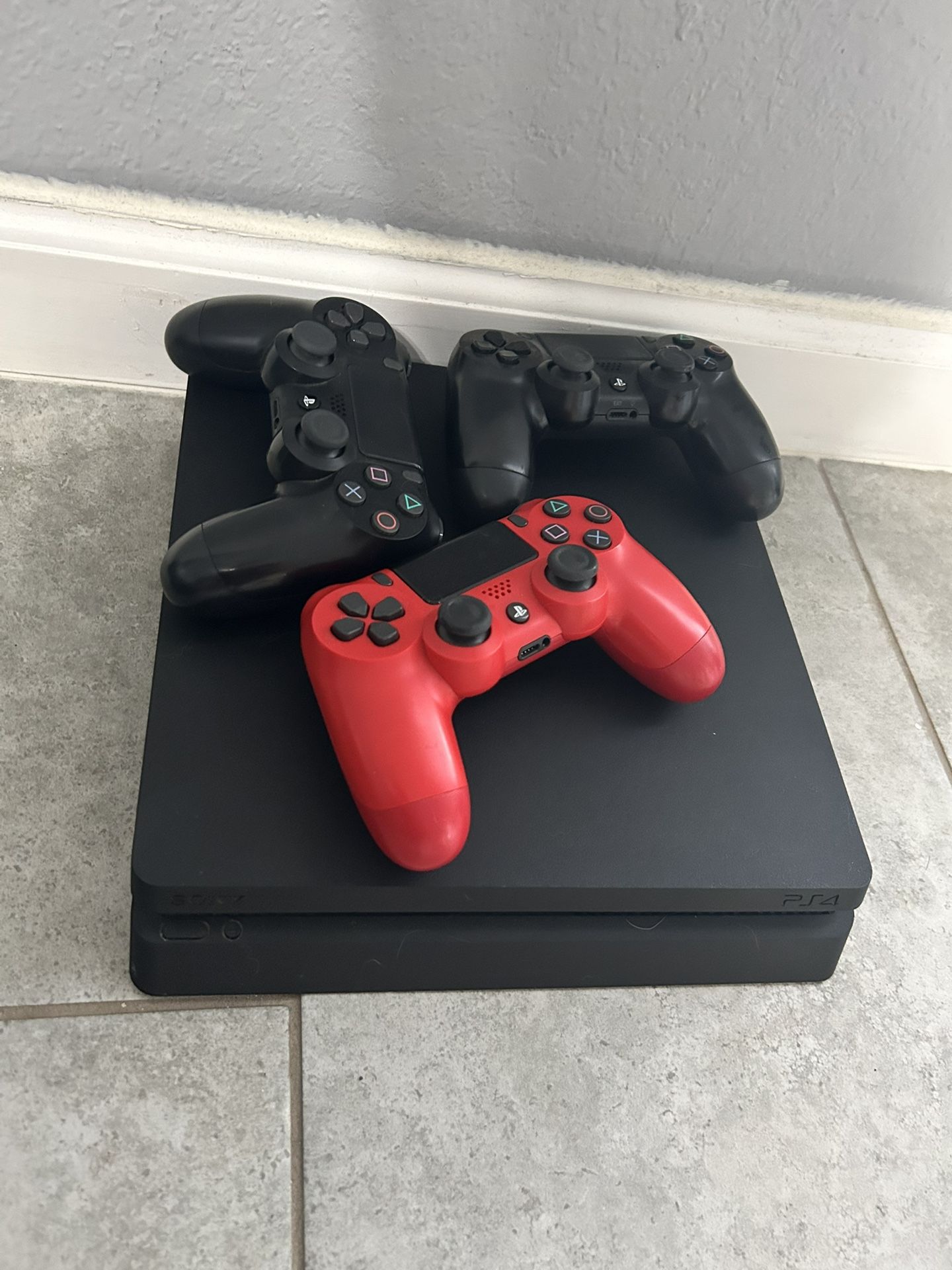 PS4 Slim