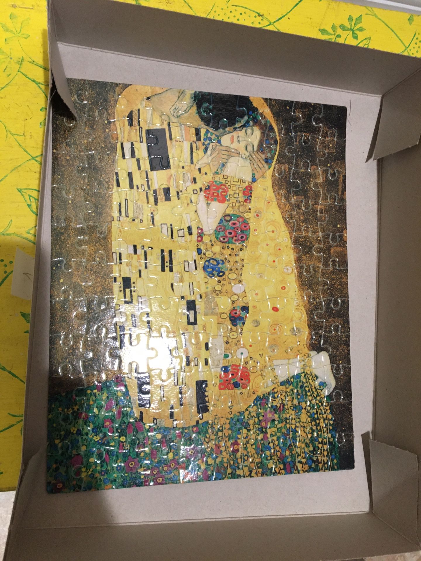 Brand new in box 100 piece puzzle