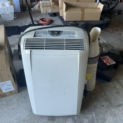 DeLonghi Penguino Portable Air Conditioner PACEM360 WH