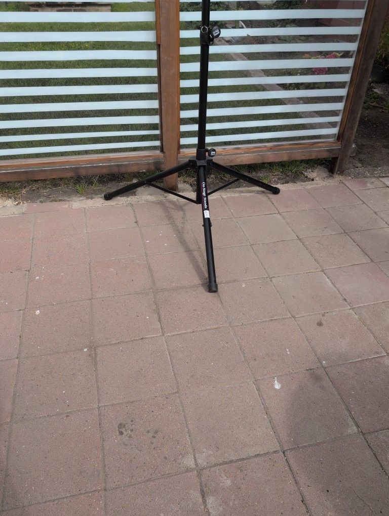On Stage Stand 