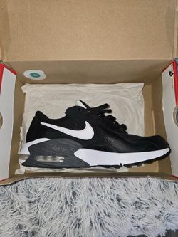 NIKE  AIR MAX EXCEE 12