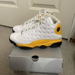 VNDS JORDAN 13 DEL SOL SIZE 9 