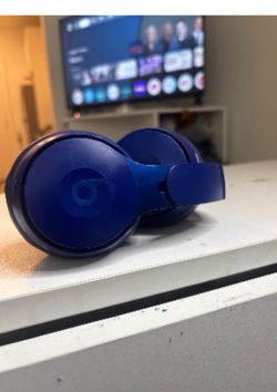 Beats Over-Ear Headphones – Blue