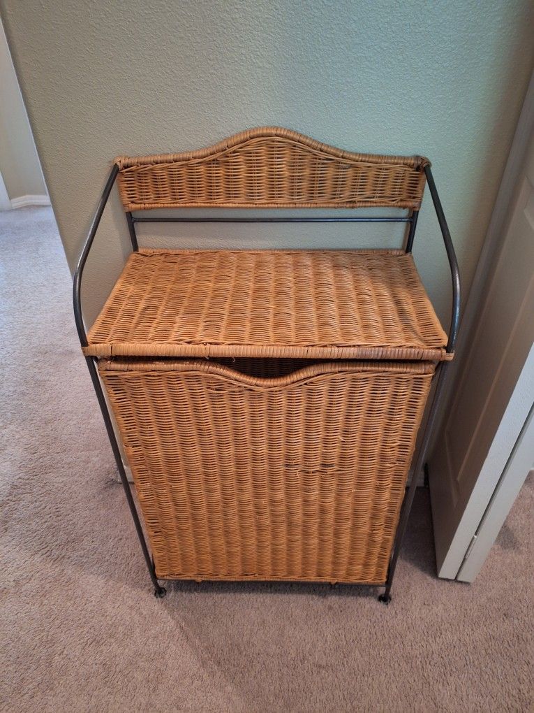 Wicker Laundry Hamper
