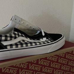 VANS Old Skool, Size 10 Men. Brand New, 