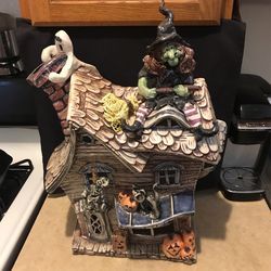 Vintage Ceramic Lighted Haunted House “Maniac Mansion” Halloween Decoration