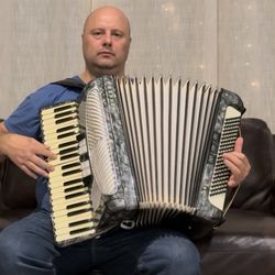 Full size Hohner 120 Bass Piano Accordion 