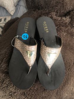 GUESS Sandals Size 10 New!